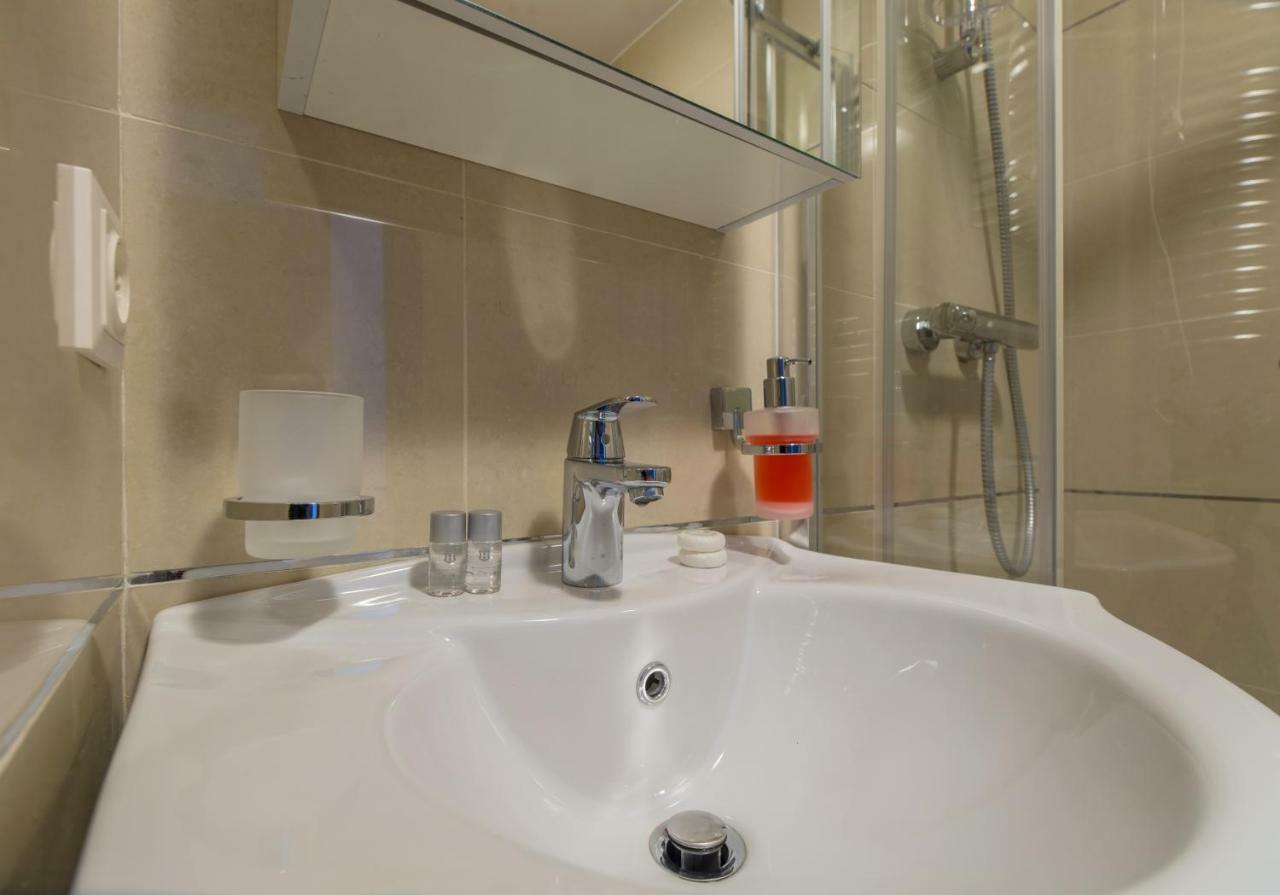 Family Apartment In Silver Mountain Resort Пояна-Брашов Экстерьер фото